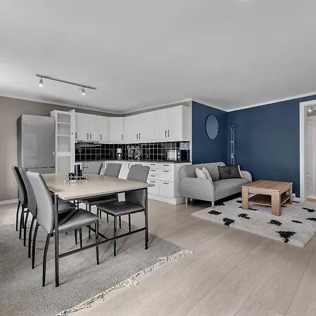 The Urban Cityscape Apartment *