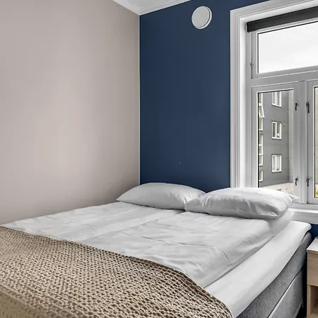Northstay - The Urban Cityscape, & Modern, Sleeps 5 Daire Tromsø